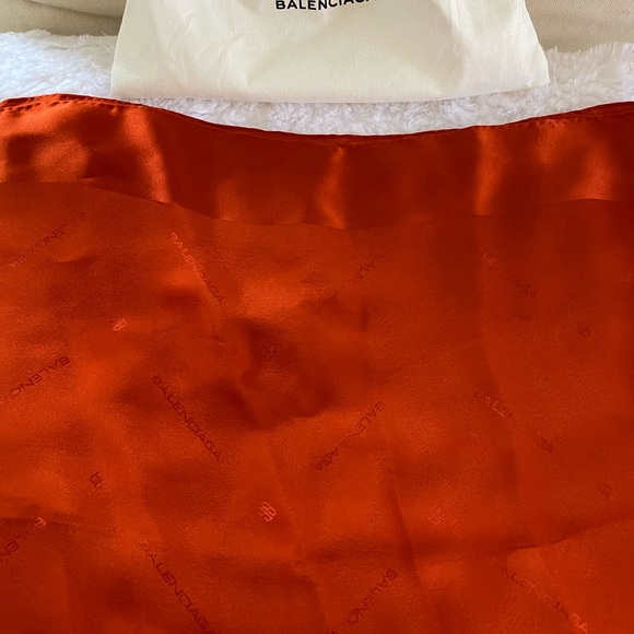 Authentic Balenciaga Scarf - Picture 8 of 9